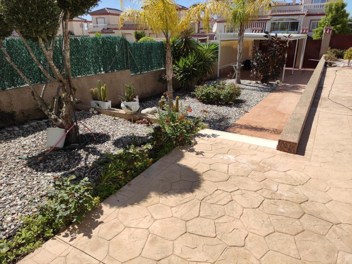 Magnífica villa con piscina La Marina-Oasis a 3km de la playa San Fulgencio Exterior foto