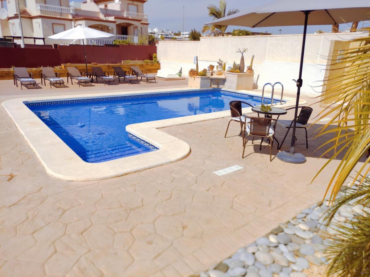 Magnífica villa con piscina La Marina-Oasis a 3km de la playa San Fulgencio Exterior foto