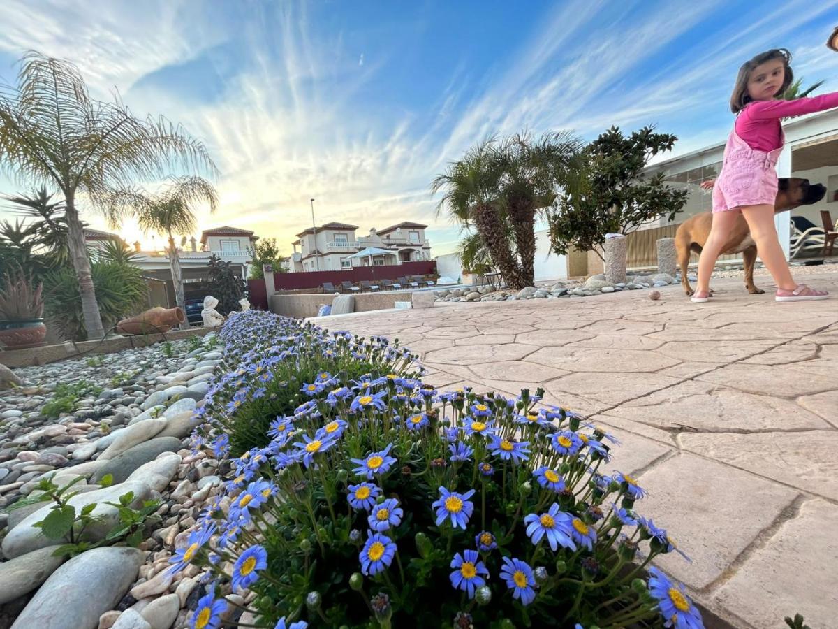 Magnífica villa con piscina La Marina-Oasis a 3km de la playa San Fulgencio Exterior foto